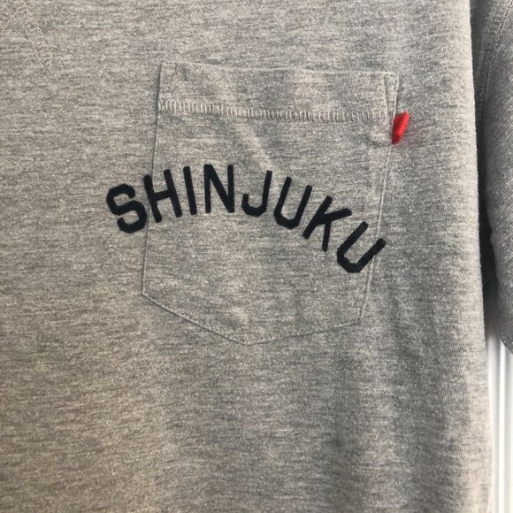 Jack & Jones Originals T-Shirt With Pocket and Asymmetrical Seam - Picture 2 of 7